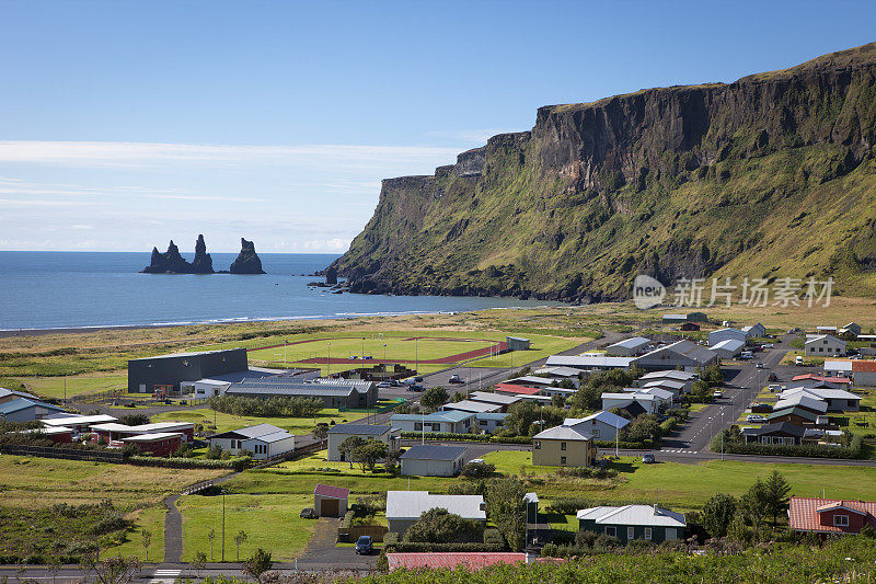 Vik 和 Reynisdrangar 岩层